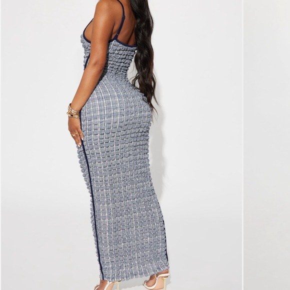 Textured Blue Patterned Maxi Dress - Picture 3 of 3
